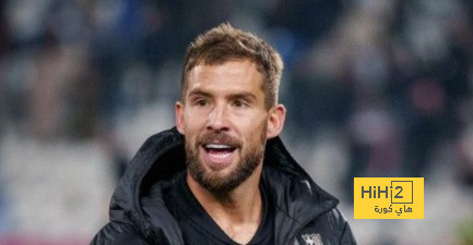 إنييغو مارتينيز.. قائد دفاع برشلونة الجديد تحت إشراف فليك