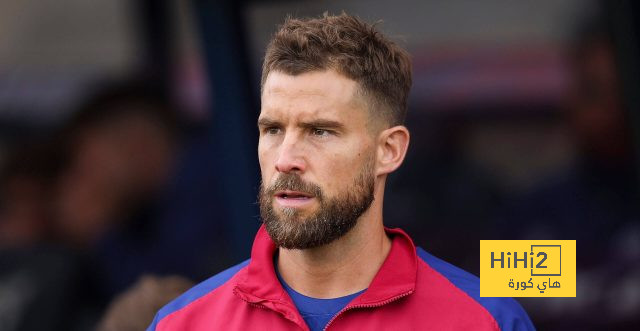 إينيغو مارتينيز: الحائط الدفاعي الأقوى في الدوري الإسباني هذا الموسم