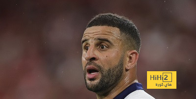 ووكر يوجه تحذيرا قاسيا للاعبي مانشستر سيتي قبل مواجهة ليفربول