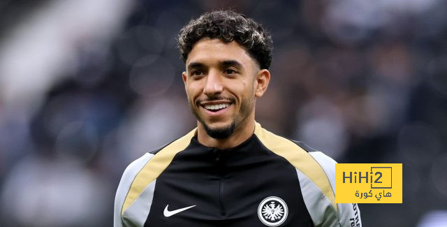 هل يقترب مرموش من الانتقال إلى الدوري الإنجليزي؟
