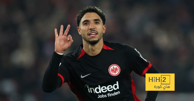 صفقة مرموش تقترب من الحسم مع مانشستر سيتي