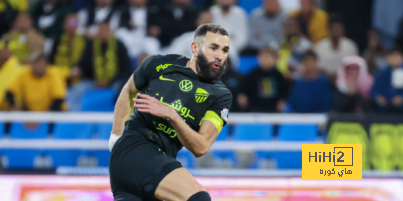 بنزيما ملك الـ +90