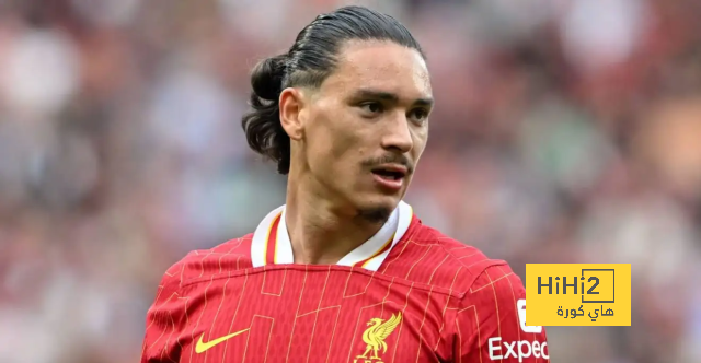 ليفربول يفتح باب الرحيل أمام نونيز وسلوت محبط من الثنائي الهجومي