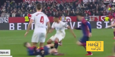 فيديو: تفاصيل.. كيف انتهى تدخل لاعب برشلونة ببطاقة حمراء؟