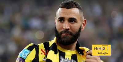 لاعب الاتحاد ضمنهم .. اساطير عالمية بلا بطاقات حمراء
