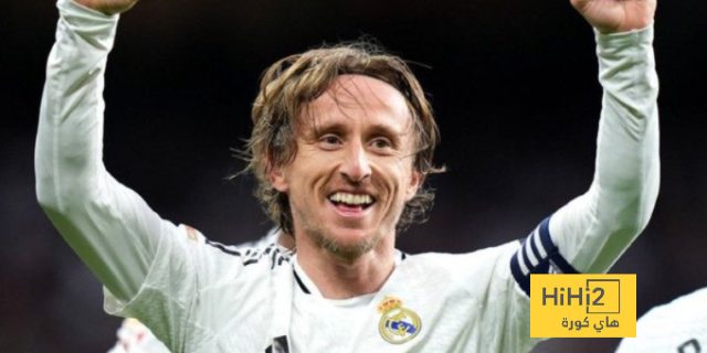 ردة فعل غرفة ملابس الريال على تألق مودريتش!