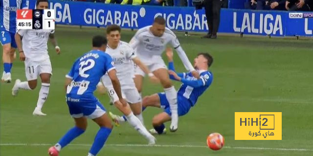 صور تدخل كيليان مبابي على لاعب الافيس