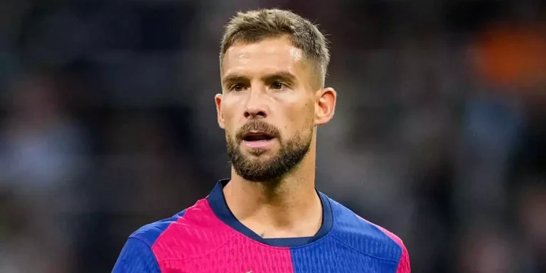 رسميًا: إينيغو مارتينيز يغيب عن مباراة برشلونة وإسبانيول
