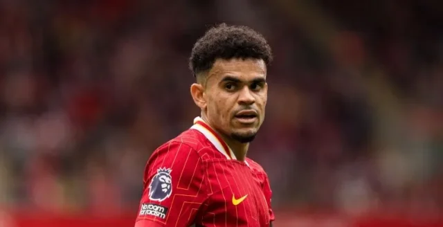 صورة : سبب تواجد لويس دياز في برشلونة!