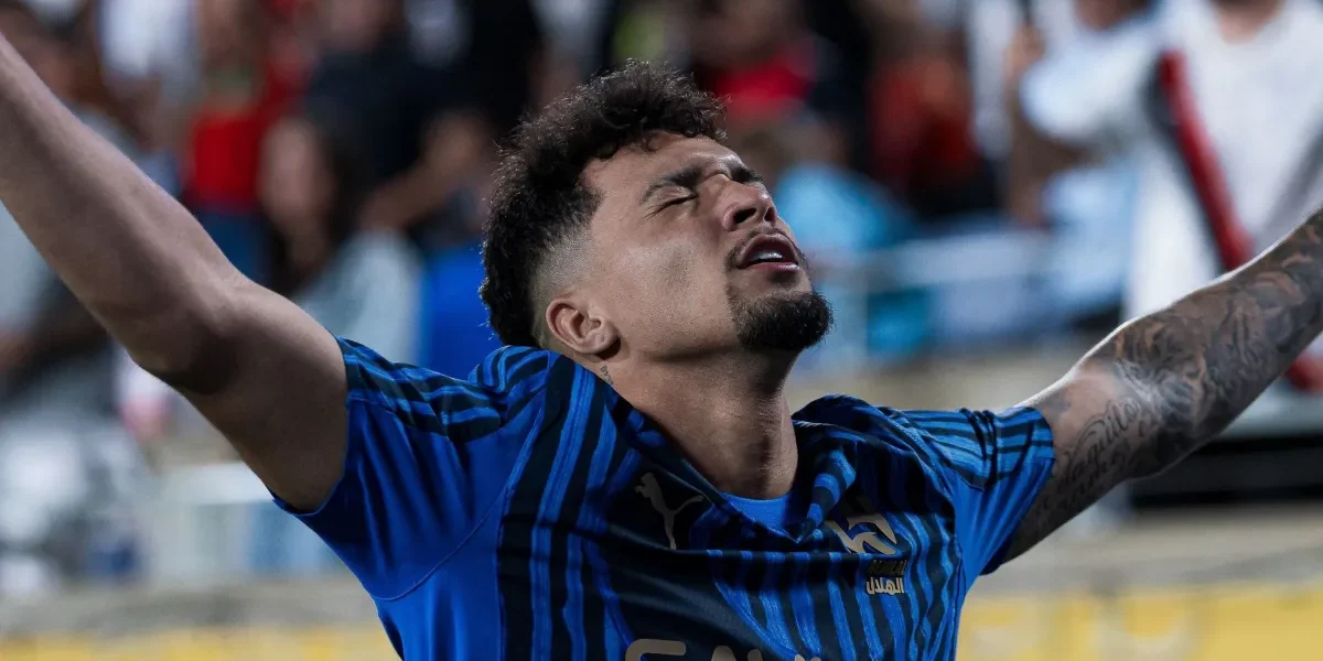 ⚽فيديو: الهلال يدرك التعادل أمام فلومينينسي