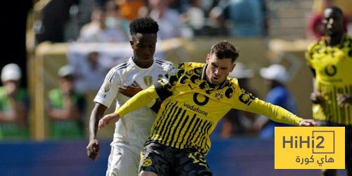 أرقام فينيسيوس أمام دورتموند