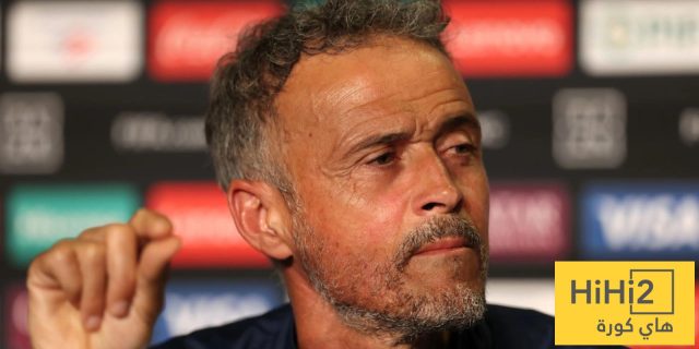 على رأسهم مهاجم برشلونة.. خيارات باريس سان جيرمان لتعزيز خط هجومه