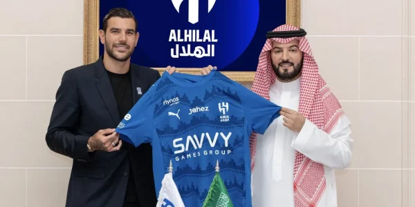 مكالمة غيّرت كل شيء.. ماذا دار بين ثيو هيرنانديز وكانسيلو قبل خطوة الهلال؟