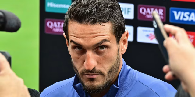 كوكي يطلق تصريحًا قويًا عن منافسة ريال مدريد وبرشلونة