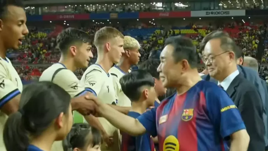 مشهد غير مسبوق في مباراة برشلونة وسيول