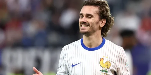 أنطوان غريزمان يقترب من الدوري السعودي