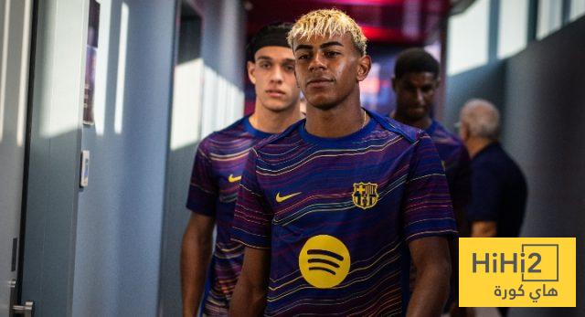 برشلونة يصل ملعب كرويف قبل مواجهة كومو