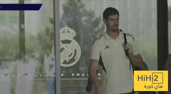 ريال مدريد في طريقه لملعب السانتياجو برنابيو قبل مواجهة أوساسونا