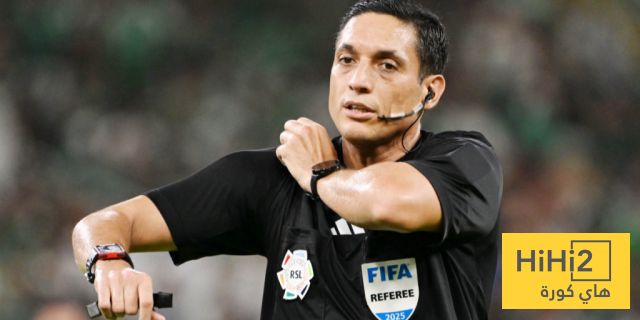 لماذا أشاد الخبراء بأداء حكم مباراة الأهلي ونيوم في الدوري؟