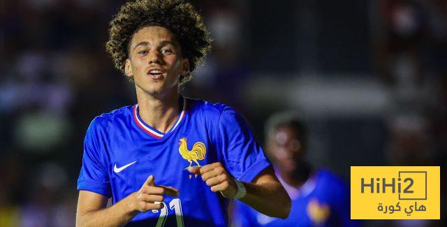 ماغني أكليوش يدخل التاريخ مع منتخب فرنسا