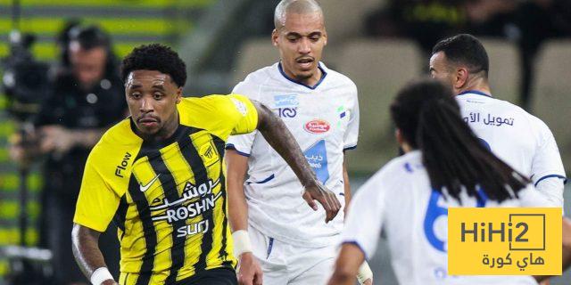 خطأ تحكيمي مبكر غير مجرى لقاء الاتحاد والفتح!