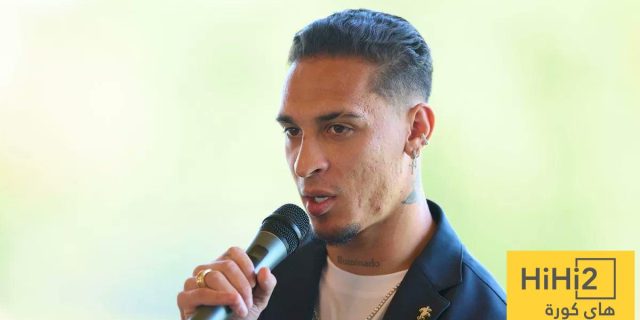 أنتوني: مانشستر يونايتد عاملني بقلة احترام