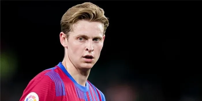 هل شعر دي يونغ بالخوف من فكرة مغادرة برشلونة؟