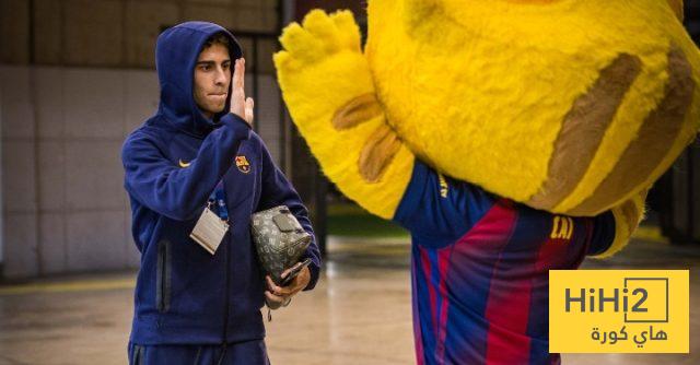 برشلونة يصل ملعبه قبل مواجهة أولمبياكوس