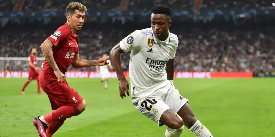 نصيحة فيرمينو لـ فينيسيوس قبل مباراة ليفربول وريال مدريد