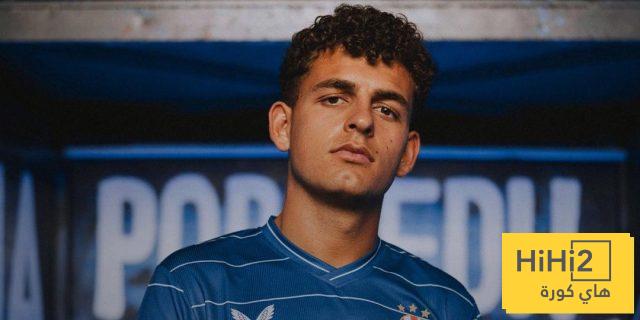 سيرجي دومينغيز يكشف عن اللاعب الذي فاجأه في برشلونة