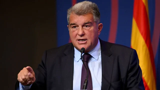 من كسب 100 مليون لخسارة مليون كل يوم …! من ينام مع الأطفال يصحى مبللًا
