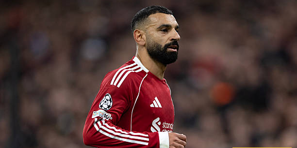 أول تعليق من سلوت على استبعاد محمد صلاح من تشكيلة ليفربول