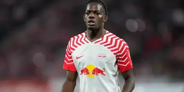 بعد اهتمام برشلونة.. لايبزيغ يحدد سعر لاعبه