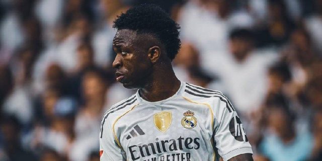 أسطورة ريال مدريد يوجه نصيحة إلى فينيسيوس