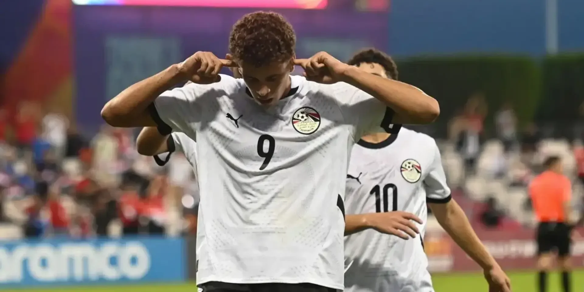 تطورات جديدة في تعاقد برشلونة مع الموهبة المصري حمزة عبد الكريم