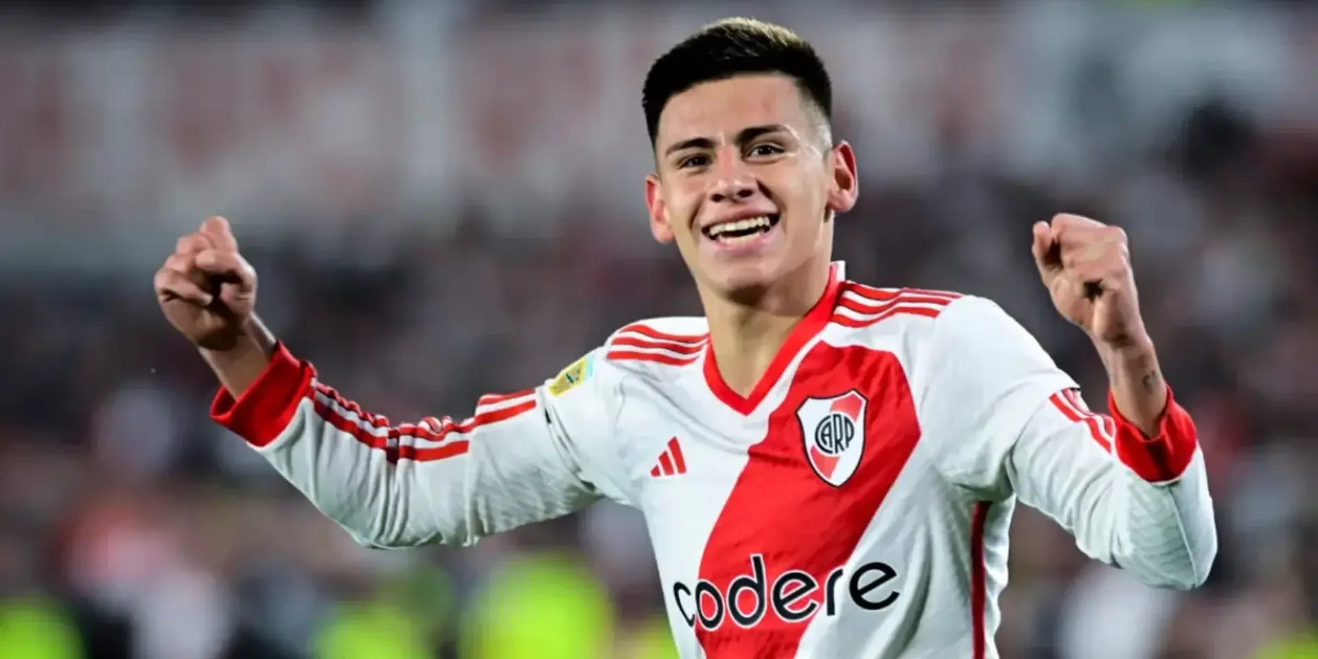 غوارديولا يرفض عودة إيتشيفيري إلى ريفر بليت معارًا