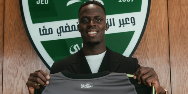 موعد انتظام ميندي في تدريبات الأهلي