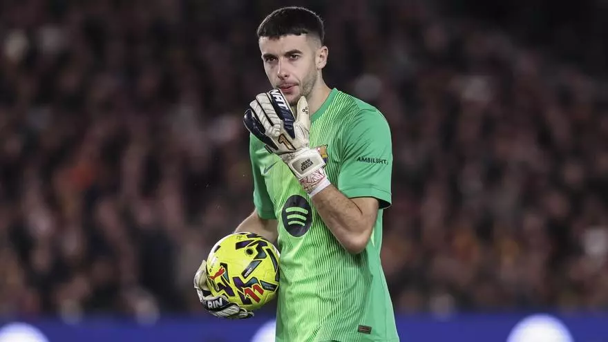 سؤال يحتاج للتوضيح .. من هو الحارس الأساسي لبرشلونة ؟