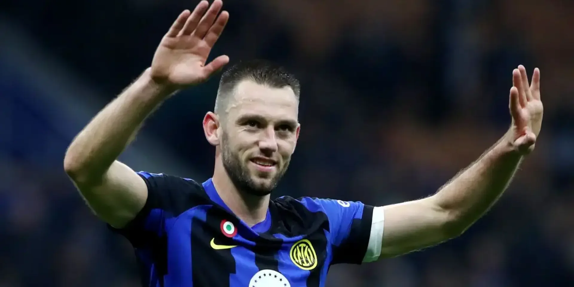 موقف إنتر ميلان من بيع دي فري بعد اهتمام برشلونة