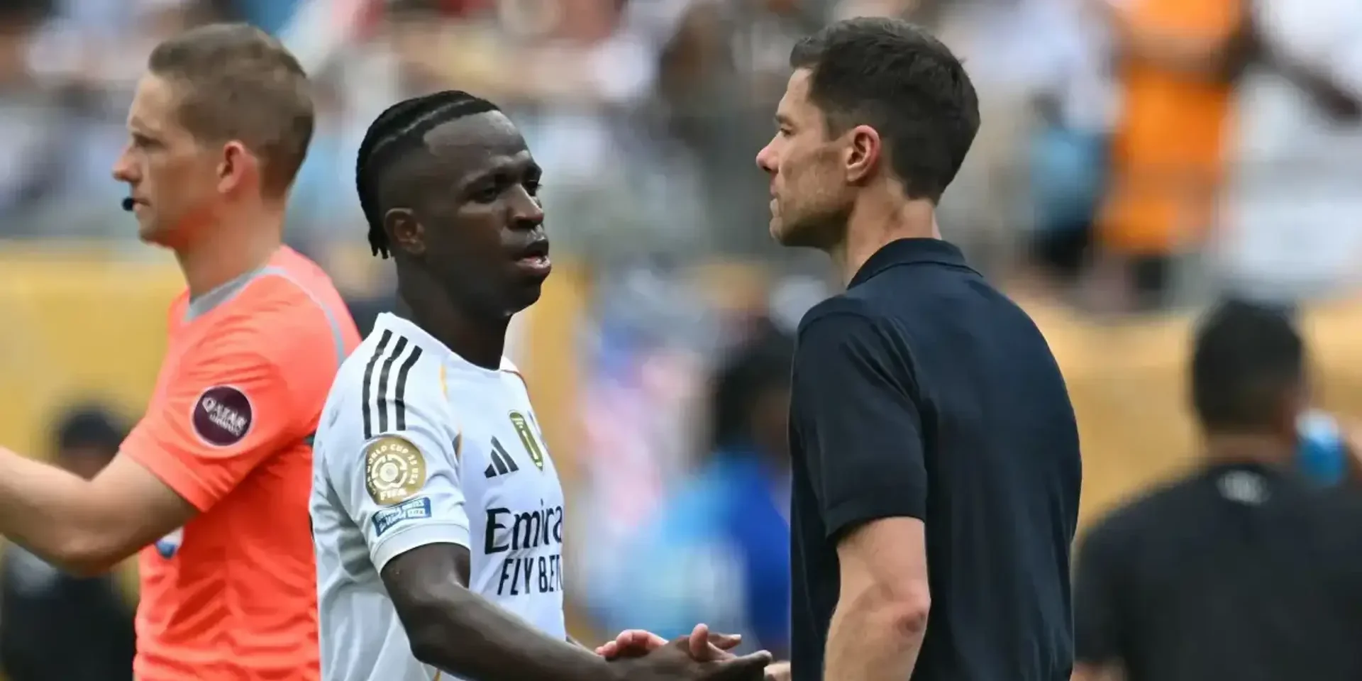 فينيسيوس يشكو لاعبو ريال مدريد إلى ألونسو!