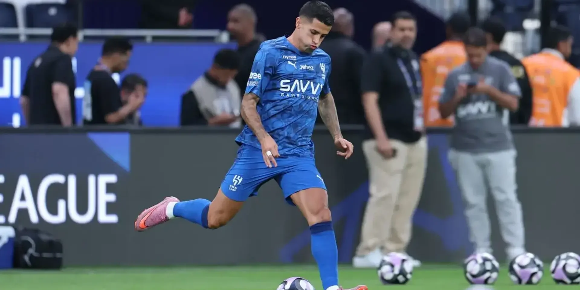 إنتر ميلان يستسلم في صفقة كانسيلو بعد اقترابه من برشلونة