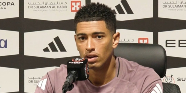 بيلينغهام ينفي وجود أزمات داخل غرفة ملابس ريال مدريد