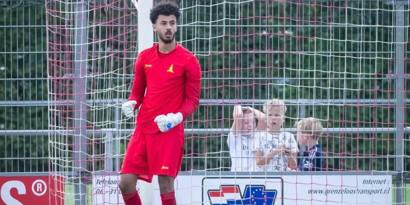 صفقة الزعيم الجديدة: ريان الدوسري يتألق أمام الهلال ويثبت جدارته 