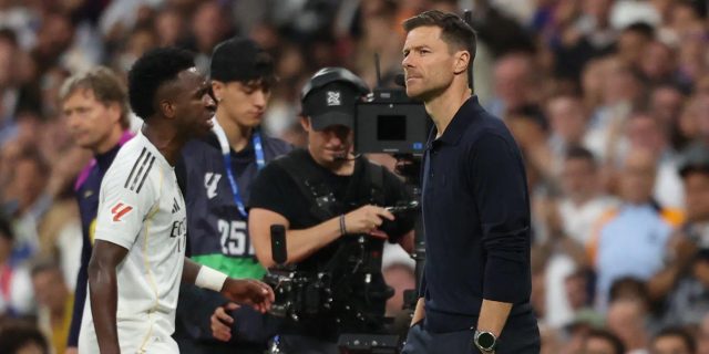 أرقام ألونسو مع ريال مدريد مقارنة بأنشيلوتي وبينيتيز
