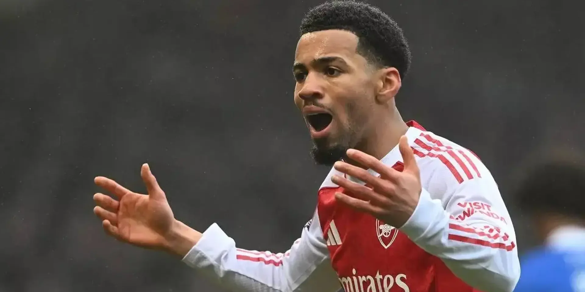 موهبة أرسنال على أبواب الدوري الفرنسي