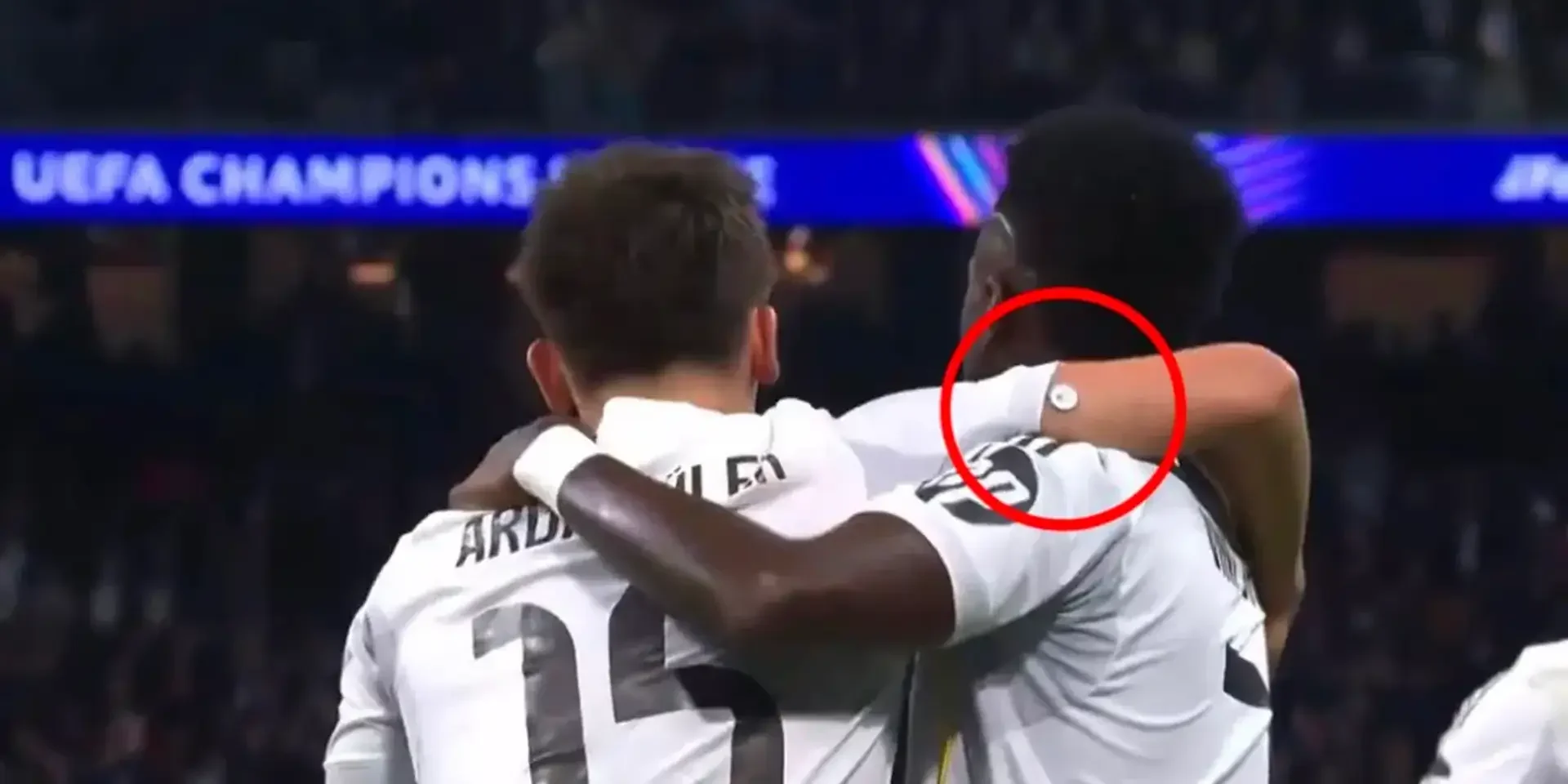 ما الشيء الذي ارتداه غولر في مباراة موناكو؟