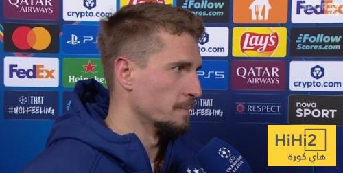 لاعب سلافيا براغ يبدع في وصف طريقة لعب برشلونة