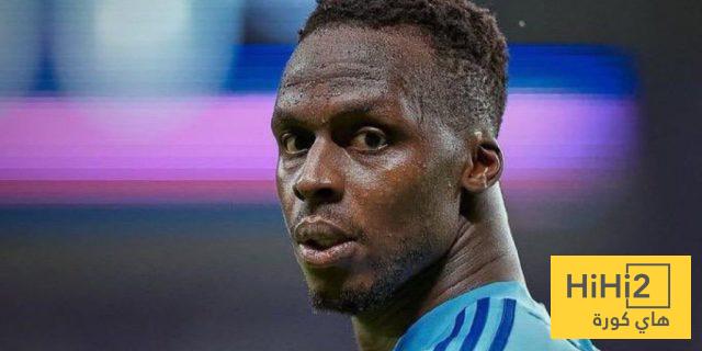 إدوارد ميندي يقرأ القرآن في نهائي كأس أمم إفريقيا !