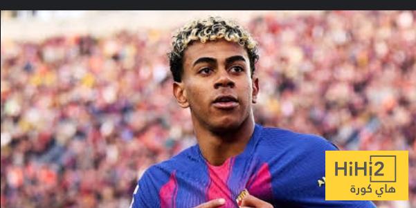 برشلونة يتسلح بملعبه