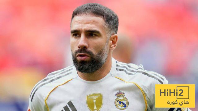 لماذا اللاعب بعد الثلاثين يتحول لكتلة من الغباء …؟!